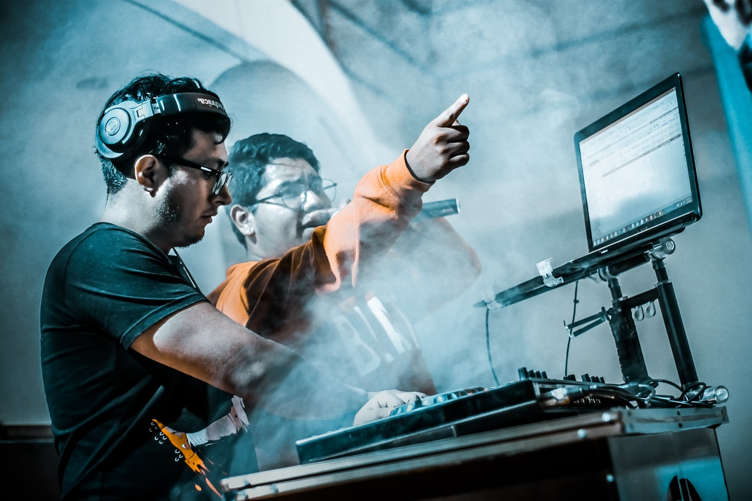 The Benefits of Joining a Music Community